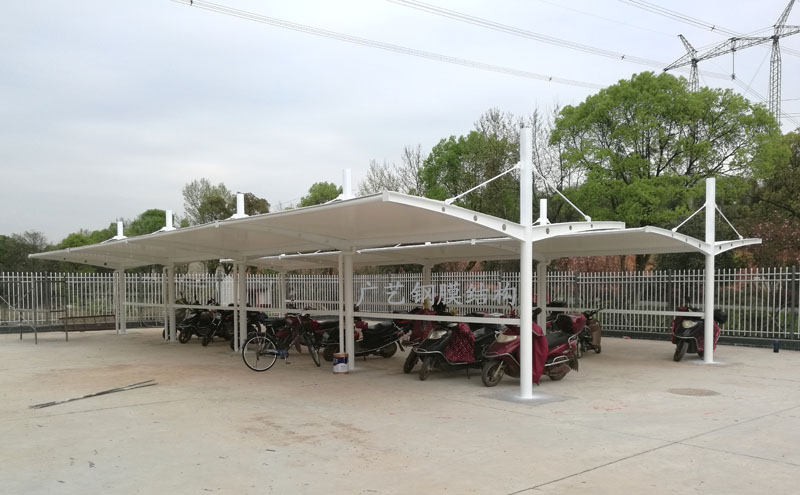 可口可樂廠膜結(jié)構(gòu)單車棚和吸煙亭